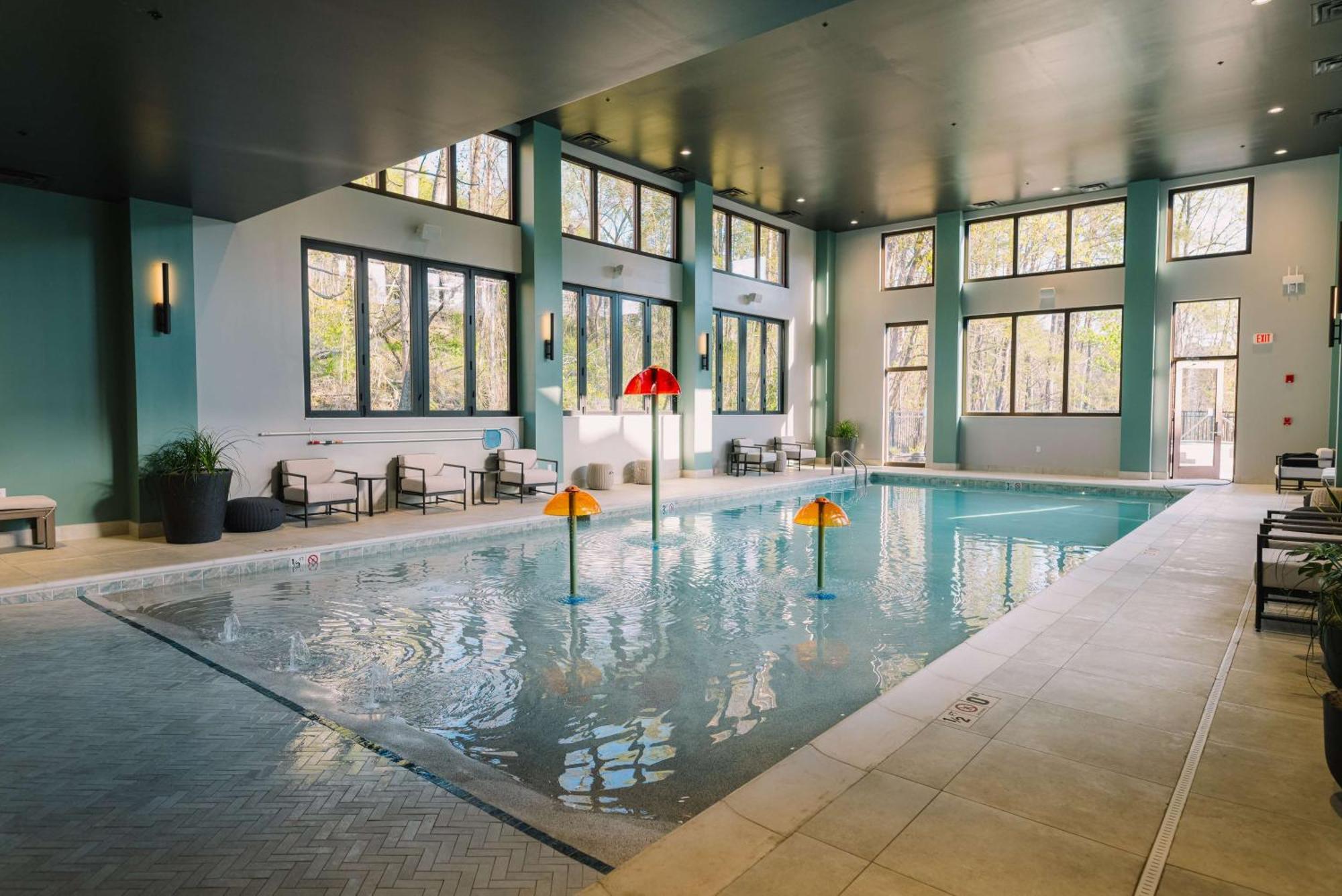 Embassy Suites By Hilton Gatlinburg Resort Экстерьер фото