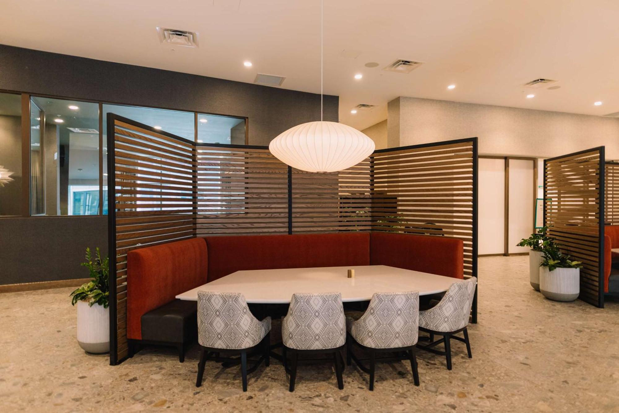Embassy Suites By Hilton Gatlinburg Resort Экстерьер фото