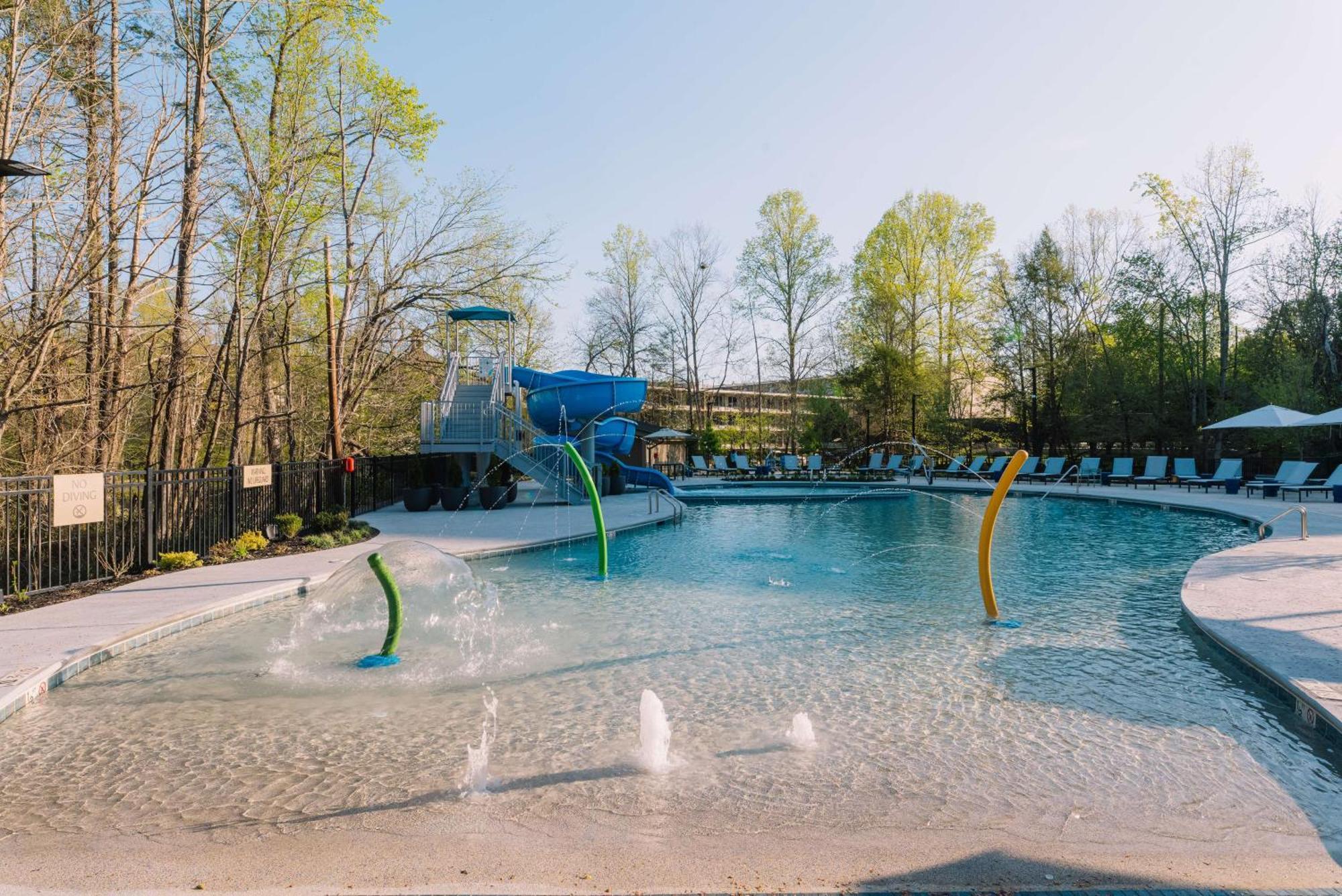 Embassy Suites By Hilton Gatlinburg Resort Экстерьер фото